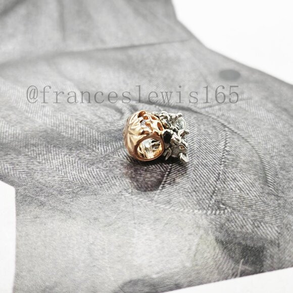 Pandora Mickey Mouse & Minnie Mouse Halloween Pumpkin Charm - Picture 6 of 7